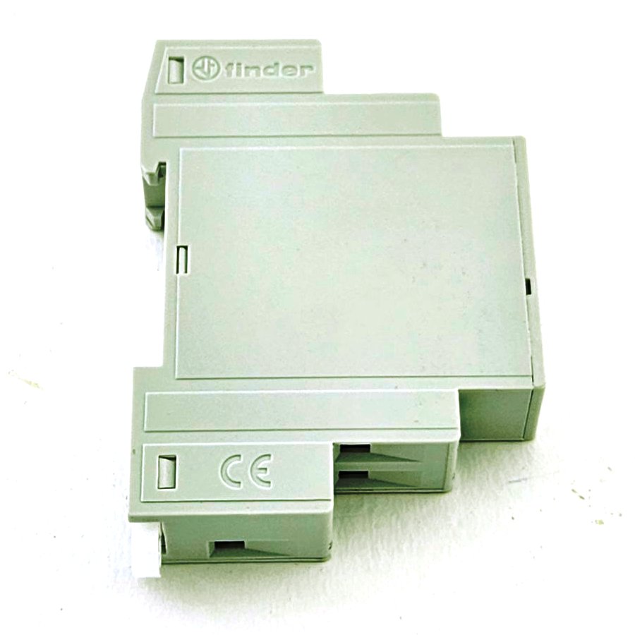 Модульное многофункциональное реле времени Finder 80.01.0.240.0000 800102400000 1 перекидной 16A - изображение 1